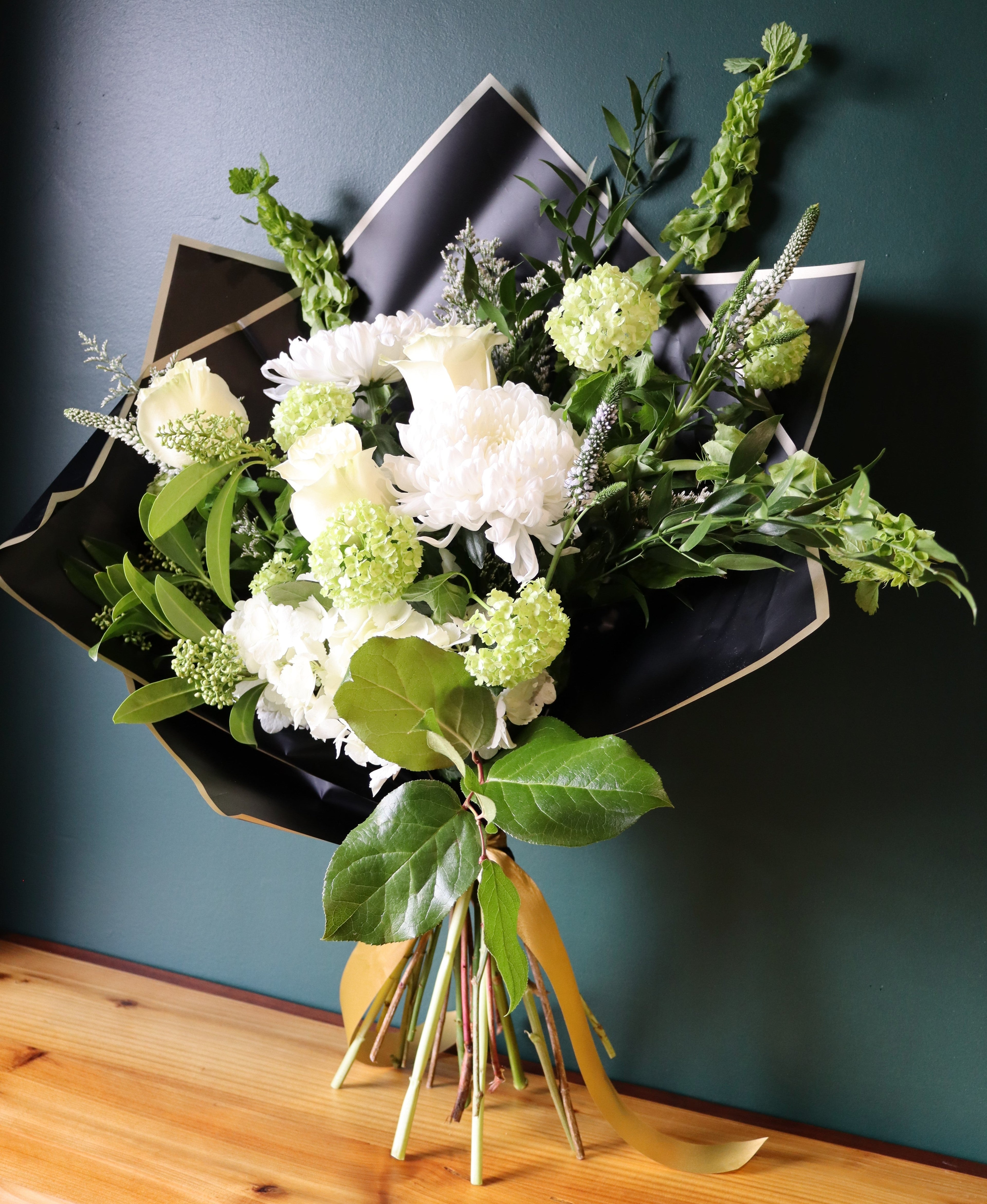 Classic Ivory Bouquet